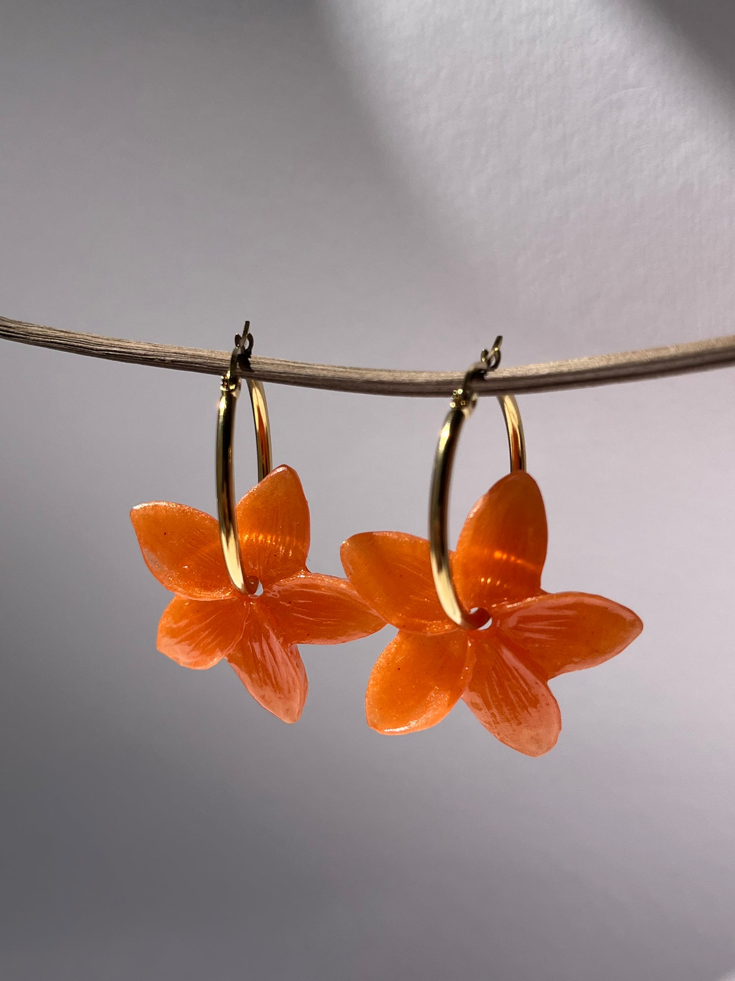 Pendientes de aro dorado JAZMÍN MEDIANO