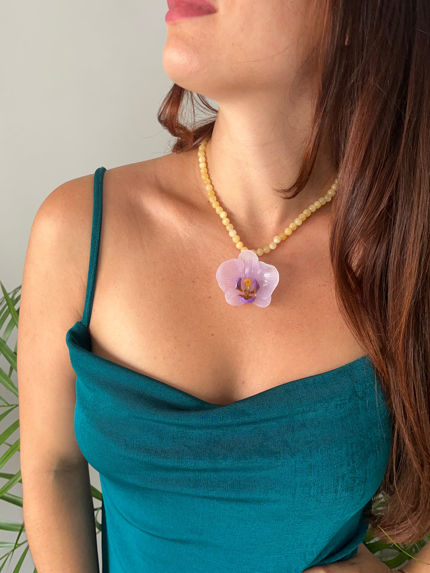 Collar cuentas Orquídea Violeta