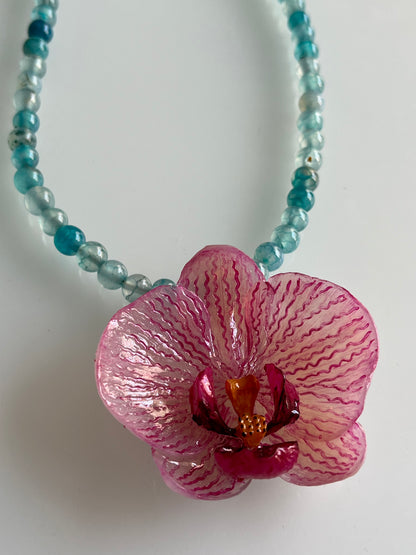 Collar cuentas ORQUÍDEA ROSA