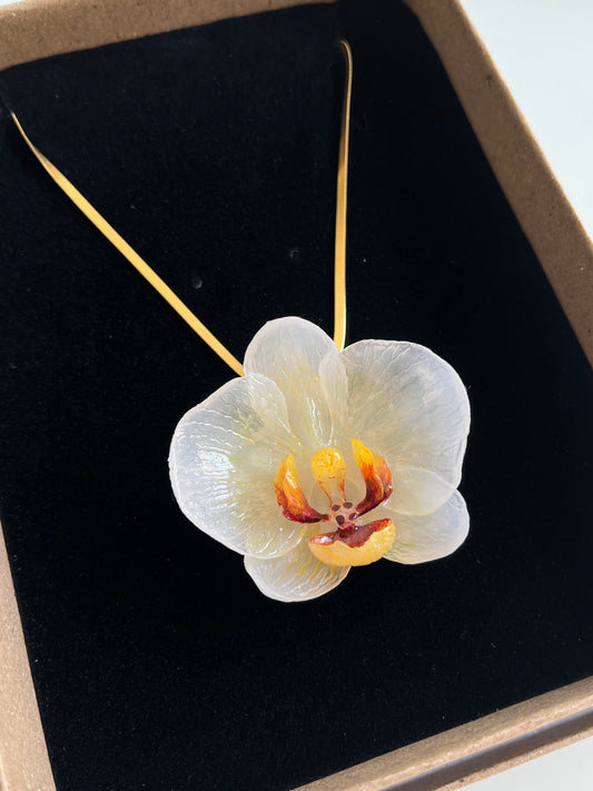 Collar cadena Orquídea Amarilla