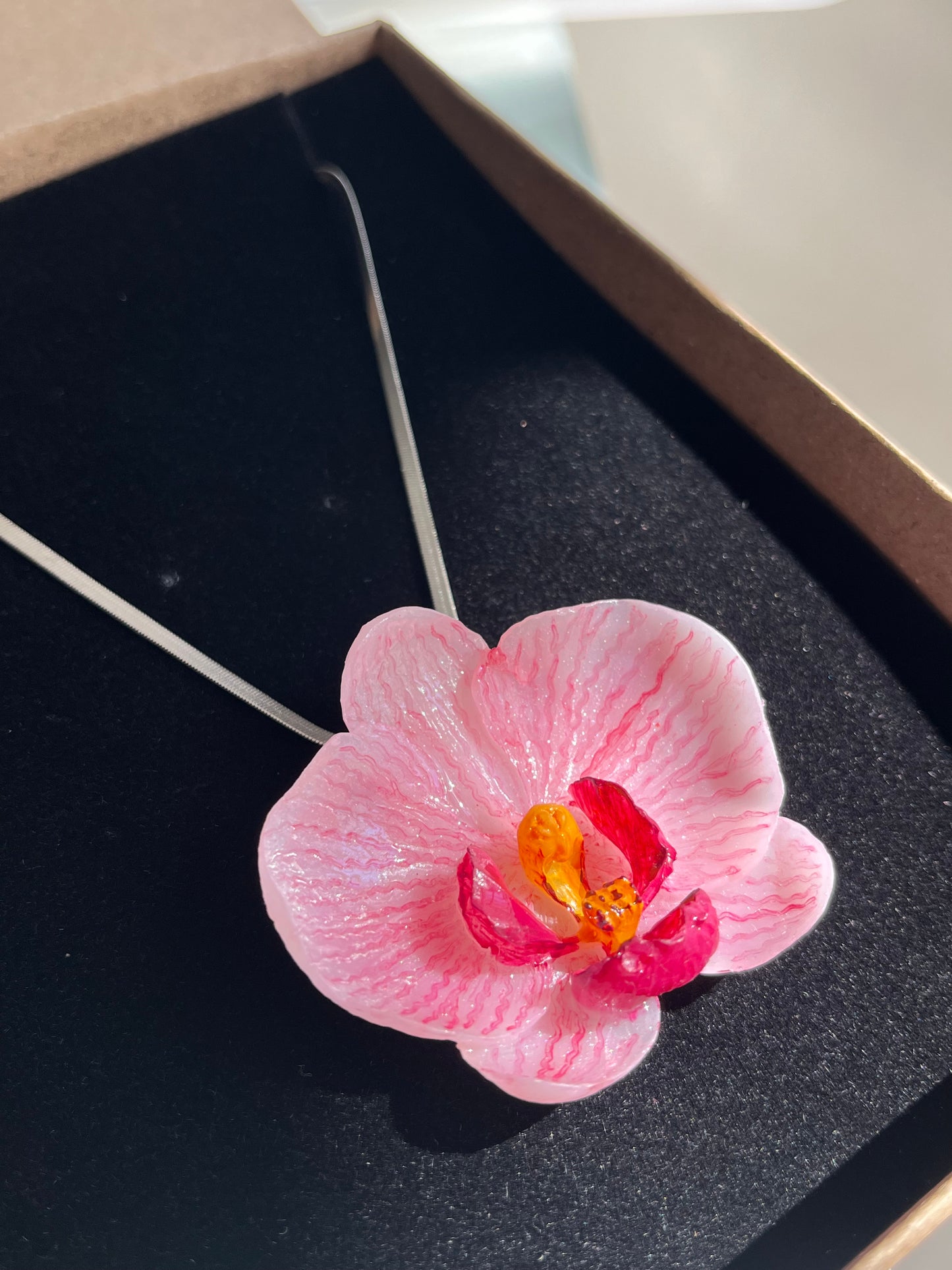 Collar cadena Orquídea Rosa