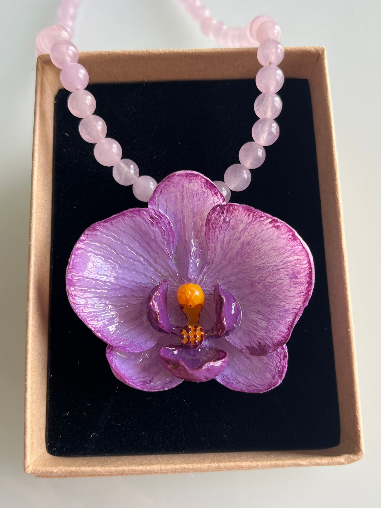 Collar cuentas Orquídea Violeta