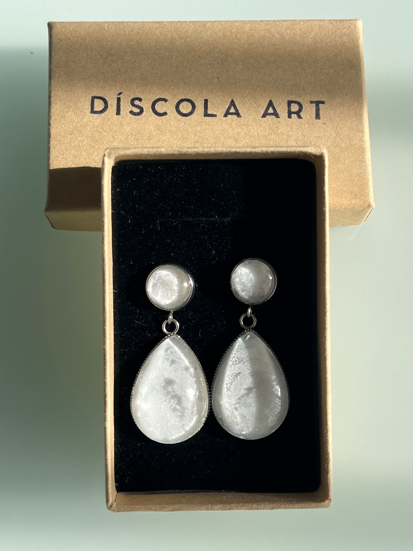 Pendientes Iridescentes grandes plateados